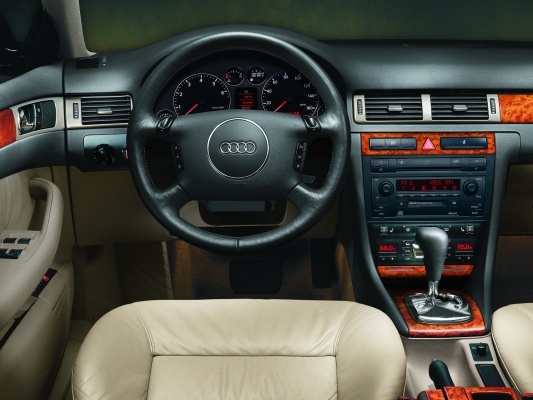 Детали салона Audi A6 C5